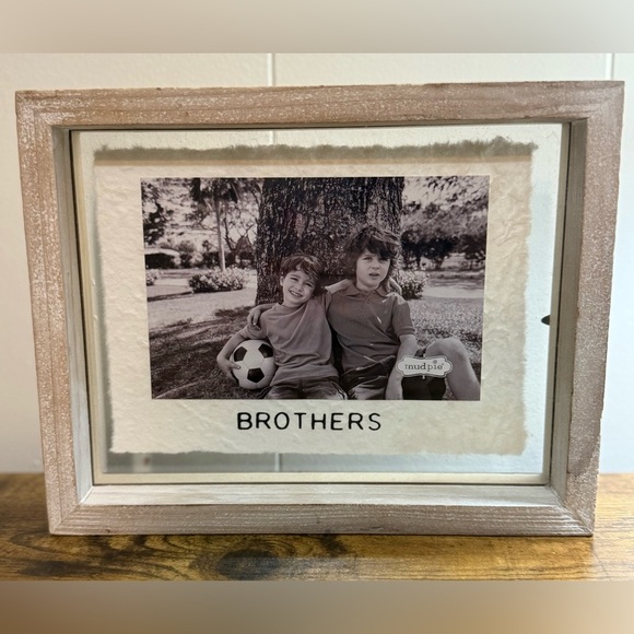 Mud Pie Brothers 4x6 Glass Frame NWT - Picture 1 of 5